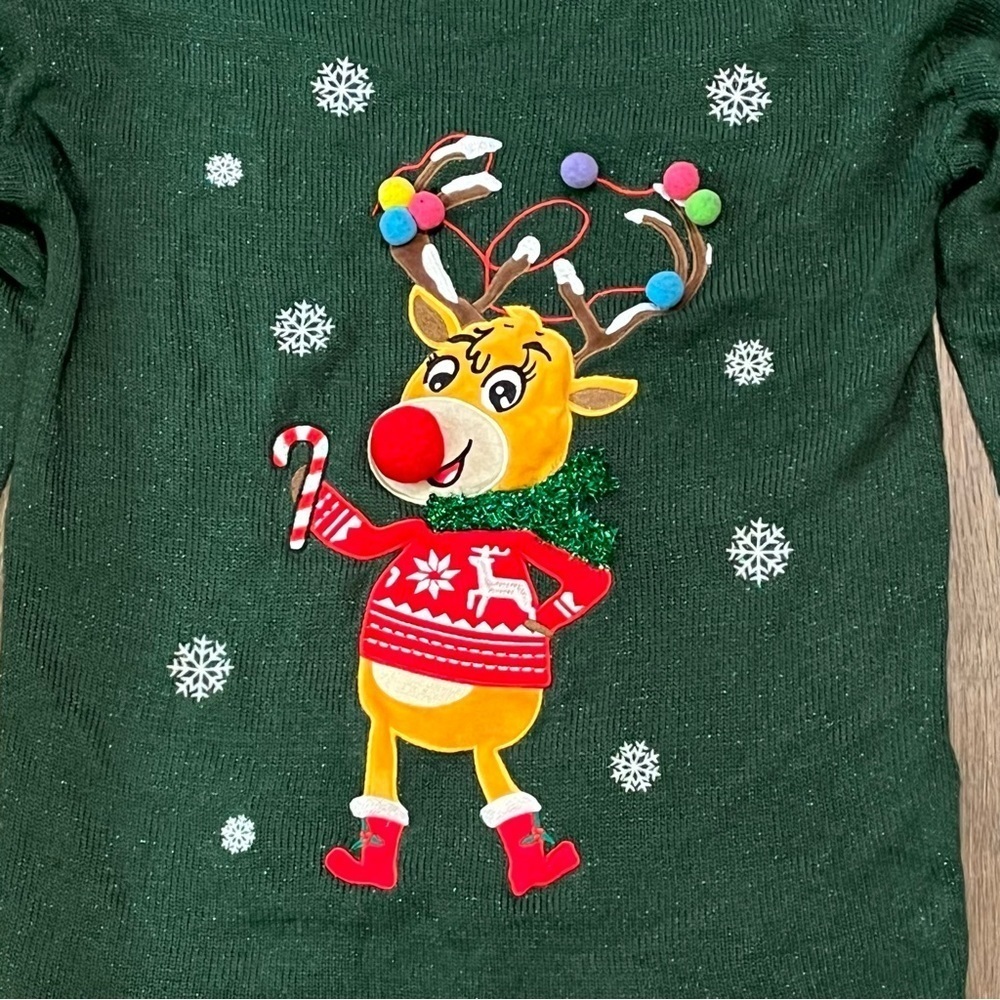 Green Christmas Sweater Women's Size M Rudolph Reindeer Red Nose Poms Snowflakes - Picture 3 of 13